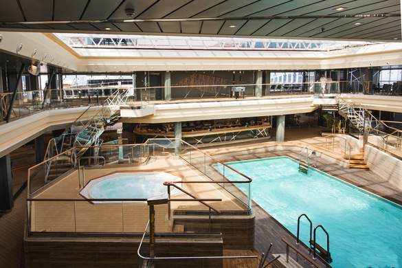 MSC Cruises MSC Meraviglia Bamboo Pool - Credits - MSC Rights - Ivan Sarfatti 3.jpg